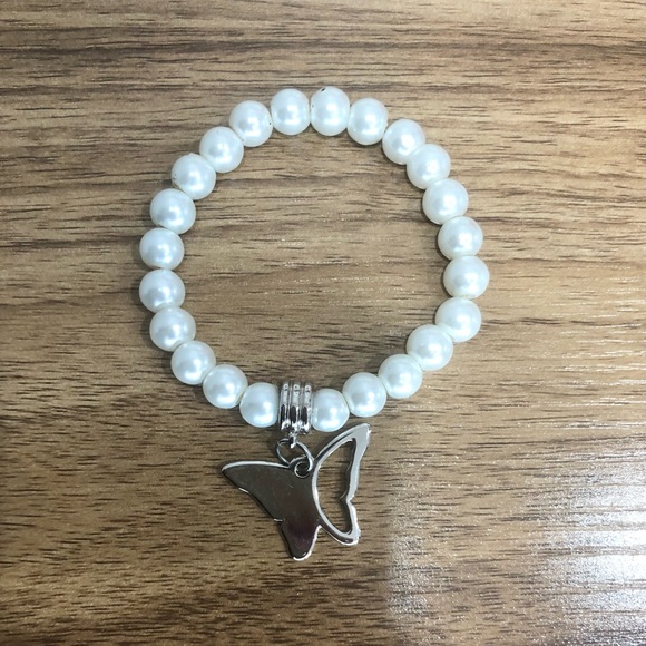 Three beaded bracelets with pendants - Picture 3 of 4